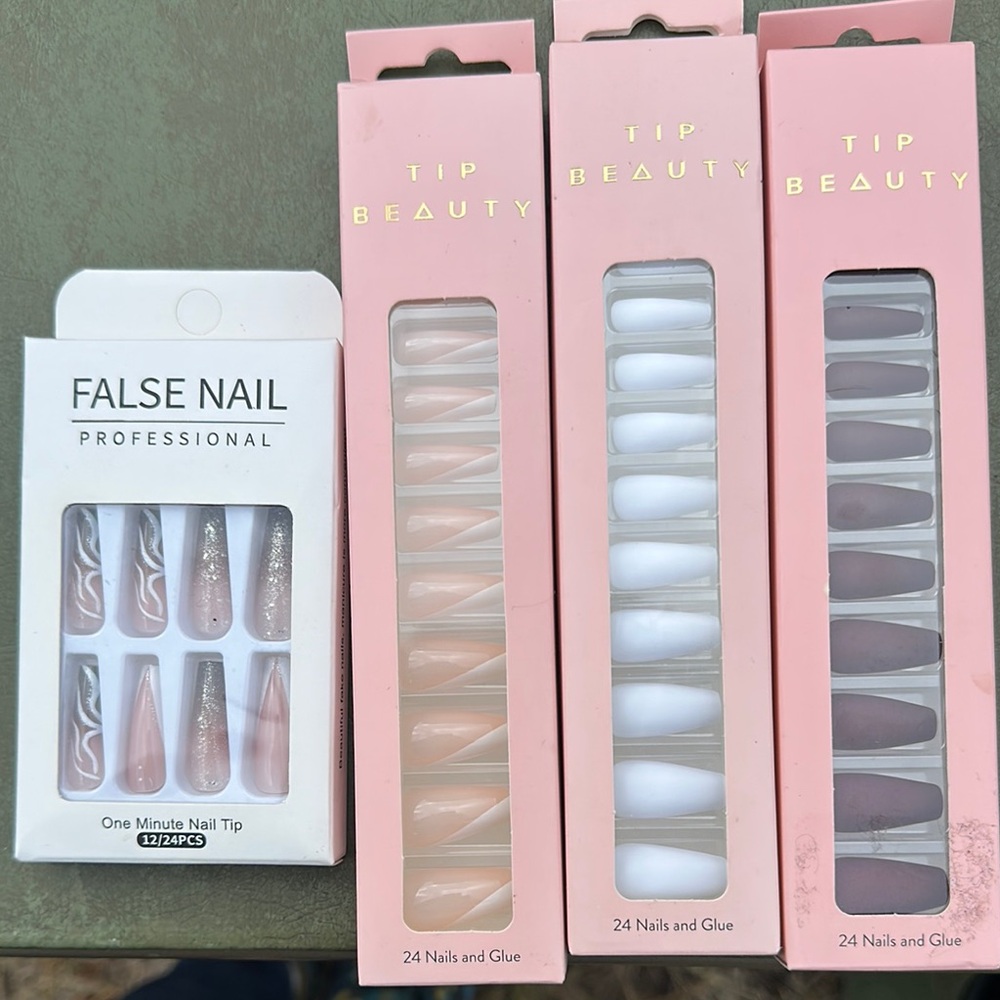 Tip Beauty & False Nail Set 4 packs of 25 coffin false nails